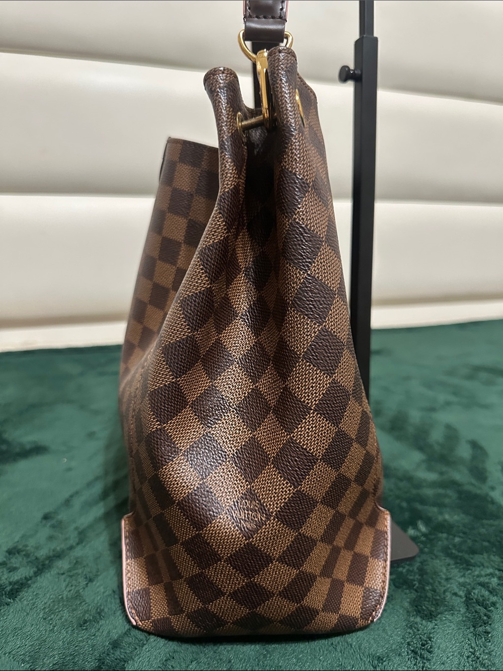 Louis Vuitton Damier Caissa Hobo Bag - Picture 5 of 15